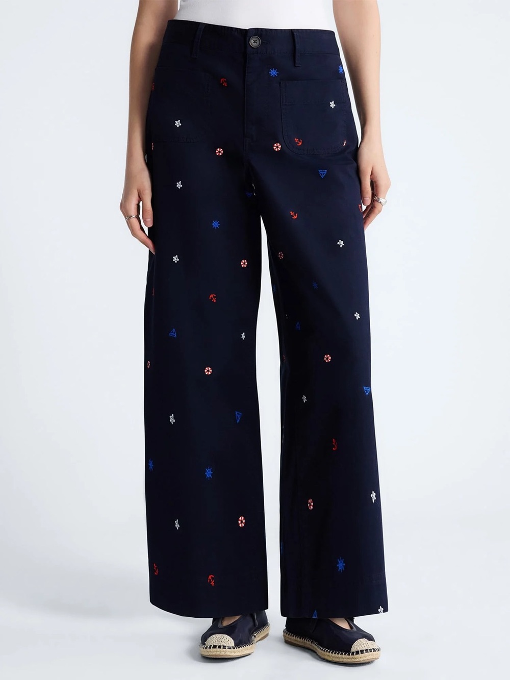 FREE ASSEMBLY EMBROIDERED WIDE LEG CROPPED PATCH POCKET PANTS